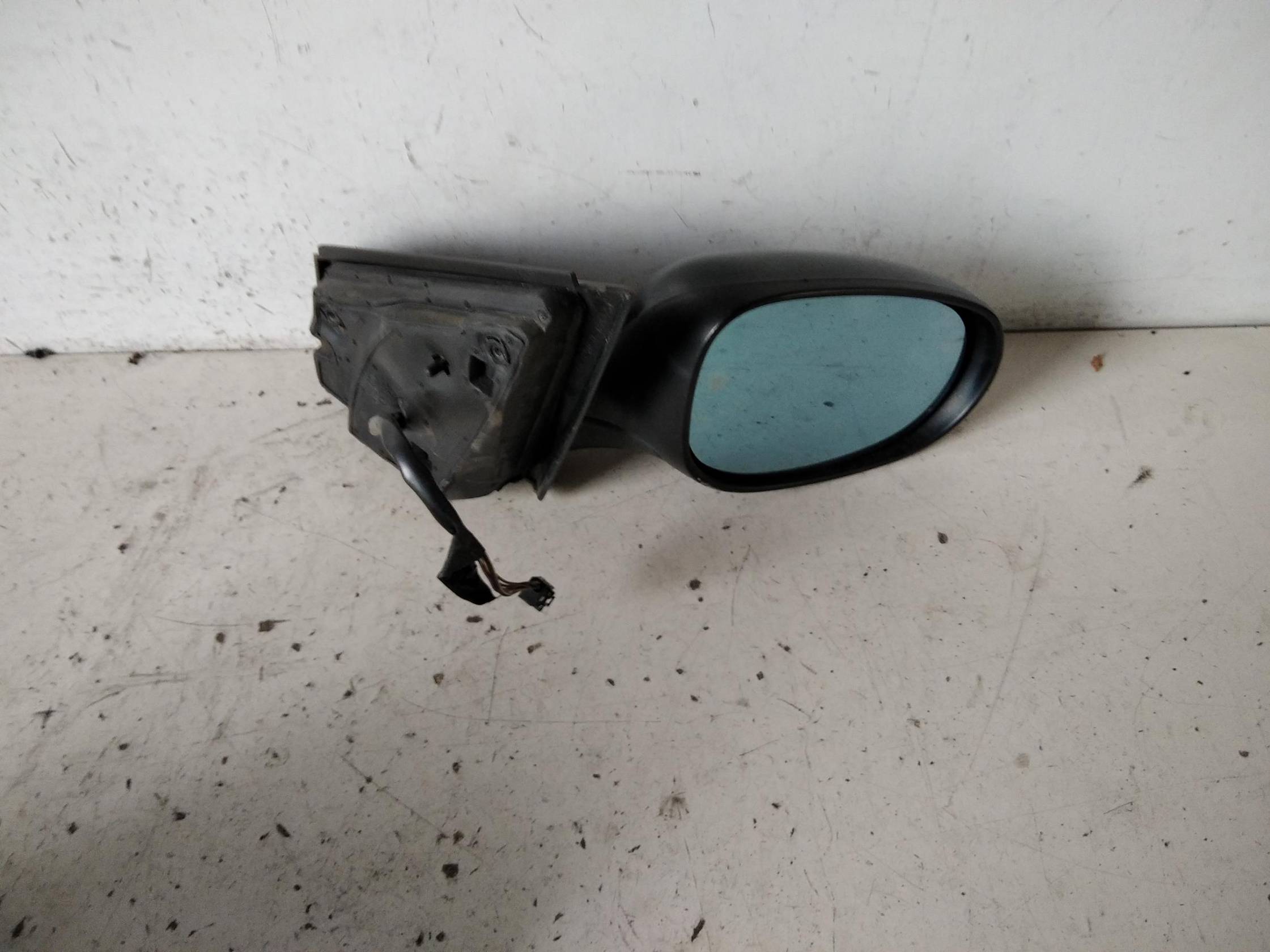 Retrovisore est. regolaz. elettr. dx.